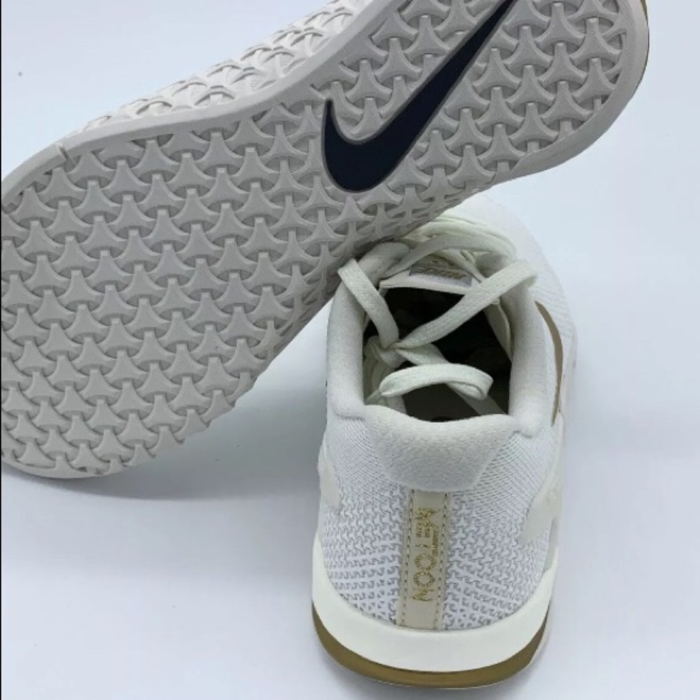 Nike Womens Metcon 4 White/Metallic Gold av2141-120 - Picture 5 of 10